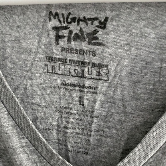 ninja turtles graphic tee - Picture 3 of 4